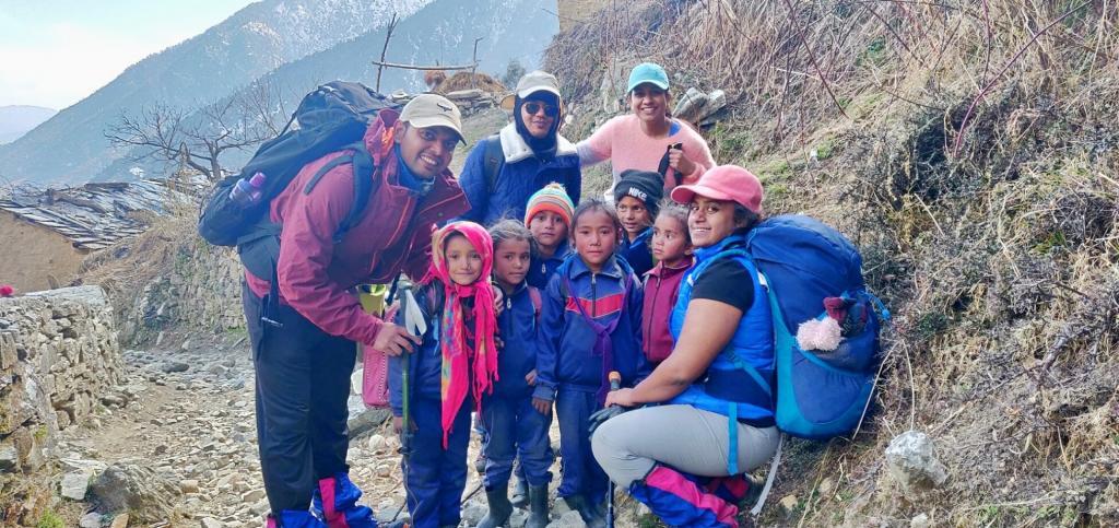 Pose with School kids at Wan